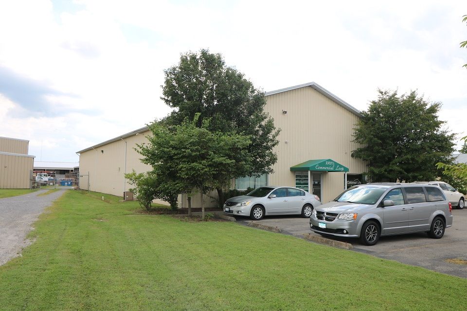 3303 1/2 W Commercial Rd, Marion, IL 62959